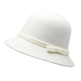 Cumpara ieftin Palarie dama crem cu fundita