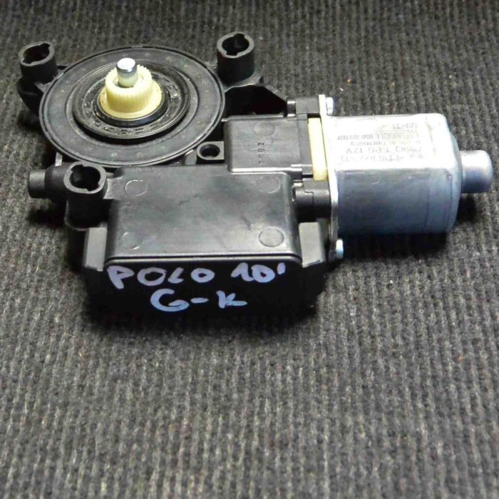 Motor macara geam ușă st&acirc;nga spate VW POLO 6R, 6C 2010 OEM: 6R0959811F0130822532 1129490