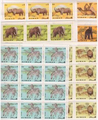 200-AJMAN=Animale-Sase coli de cate 12 timbre nestampilate conform scan