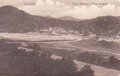 CAMPINA , GARA SI VALEA DOFTANEI ,ROMANIA. foto