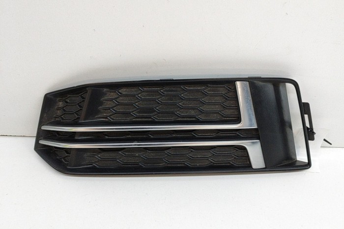 Grila st&acirc;nga față AUDI A4 8W2, B9 2020 OEM: 8W0807681F 27573079