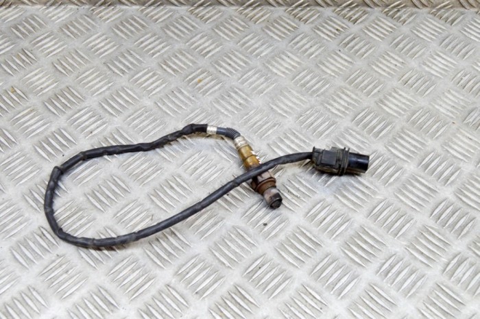 Sonda lambda FORD FIESTA VI 2014 17537520