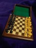 Tabla de sah cu piese magnetice-joc vintage de sah tip caseta cu sertat imbracata in piele,piesele din plastic cu magnet-joc de table de voiaj vintage