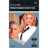 Prizonierii furtunii - S.A.Cook