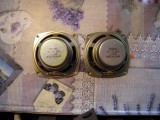 SET 2 difuzoare pentru medii WESTRA SF-100-304 avand 4 Ohmi, unul dintre difuzoare reconditionat, functionale amandoua (au fost masurate si testate)