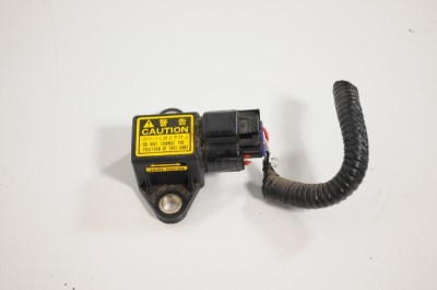 Senzor de impact st&amp;acirc;nga spate TOYOTA LAND CRUISER 120 _J12_ 2005 OEM: 89441-60010 3261270 foto