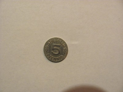 Jeton vechi 5 pfennig / de la un joc / Germania (RFG) / bufnita / d = 9 mm RAR foto