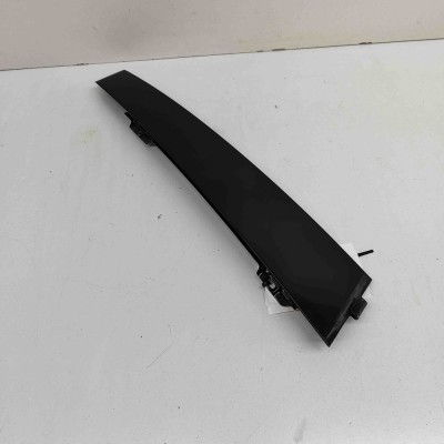 Ornament vertical parbriz st&amp;acirc;nga VW PASSAT Variant B7 365 2012 OEM: 3C4837901 foto