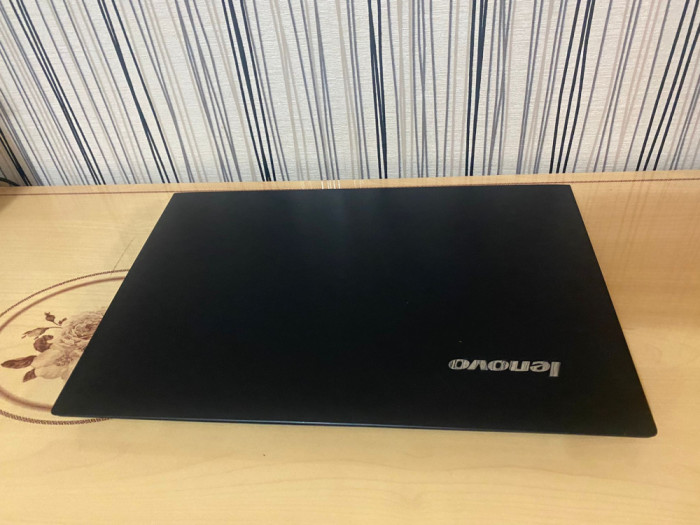 Laptop lenovo