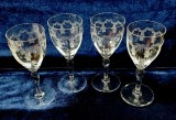 Patru pahare din cristal pentru servit bauturi aperitive, Secol XX