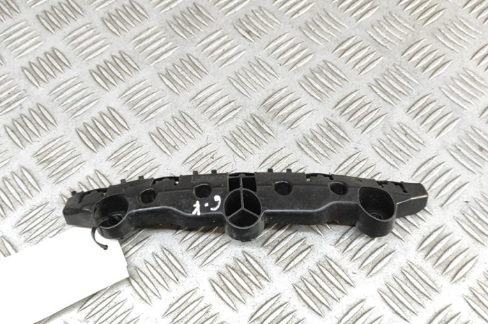 Suport bara de protecție st&acirc;nga spate INFINITI Q30 2019 OEM: 85221-5DA0A 31518240