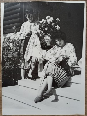 Costume de la Breaza, judetul Prahova// fotografie de presa foto