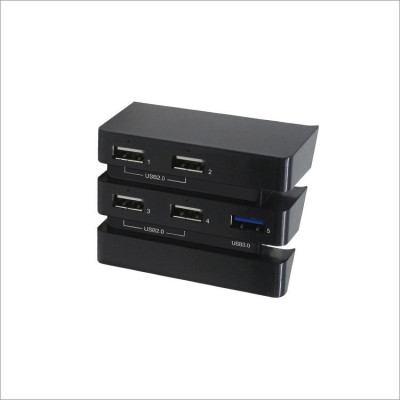 USB hub - PS4 Pro - EAN: 0713744434221 foto