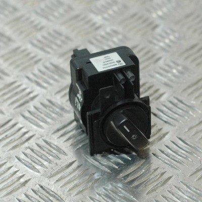 Modul de control comutator faruri MERCEDES-BENZ A W169 2006 OEM: A1695451704 2045882 foto