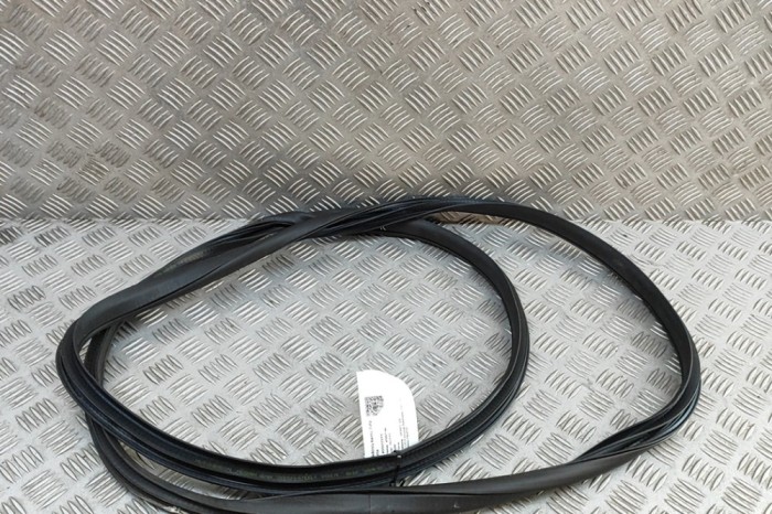 Garnitura ușă st&acirc;nga față INFINITI Q30 2019 OEM: 80831-5DA0A | 31517711
