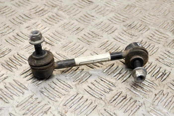 Bieleta stabilizatoare dreapta spate TESLA MODEL 3 2021 OEM: 1044496-00-E 14179844