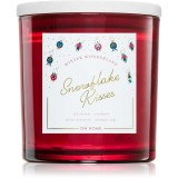 DW Home Winter Wonderland Snowflake Kisses lum&acirc;nare parfumată 374 g