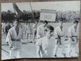 Tineri studenti din Iasi la manifestatie// fotografie perioada comunista, Romania 1900 - 1950, Portrete