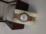 Vand ceas de dama, stare foarte buna, original, superb, se ofera si o cutie cadou!! EDITIE LIMITATA!!