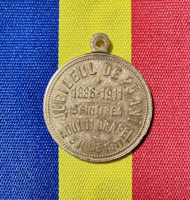 SV * Medal. SOC. FILANTROPICA &amp;quot;EGALITATEA&amp;quot; * SFINȚIREA NOULUI DRAPEL 1886 - 1911 foto