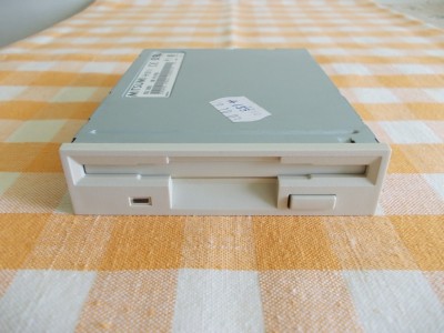 Unitate Floppy Disk 1.44MB 3.5&amp;quot; MITSUMI D359M3D foto