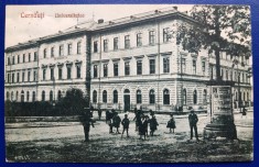 Bucovina - 1930 - Cernauti - Universitatea - printata, animata, circulata spre Valeasaca (Campulung), 1 timbru, stampile lizibile foto