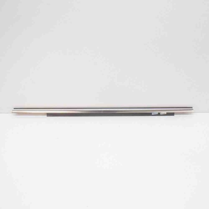 Chedar geam ușă dreapta spate AUDI Q5 8R 2013 OEM: 8R0853764F