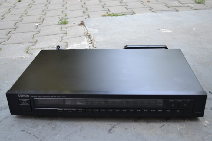 Tuner Denon TU 600