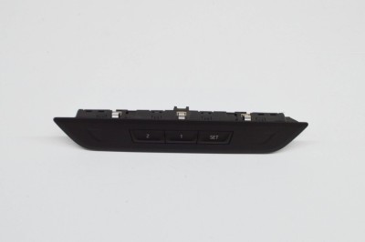 Buton de control scaun dreapta BMW 5 G30 2017 OEM: 6826749,18347910 20406761 foto