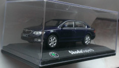 Macheta Skoda Superb 2 albastru - Abrex 1/43 foto