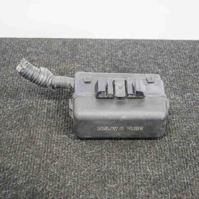 Panou de siguranțe LEXUS RX _U3_ 2006