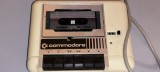 Casetofon vintage COMMODORE C2N nu stiu daca functioneaza il vand ca defect