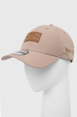 New Era sapca culoarea bej, cu imprimeu