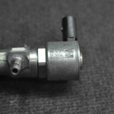 Rampa de combustibil st&acirc;nga AUDI Q5 8R 2013 OEM: 04L90605404L089E04L130764