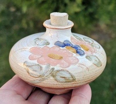 RECIPIENT VINTAGE DIN CERAMICA, LUCRAT SI DECORAT MANUALA, PROVANCE FRANTA foto