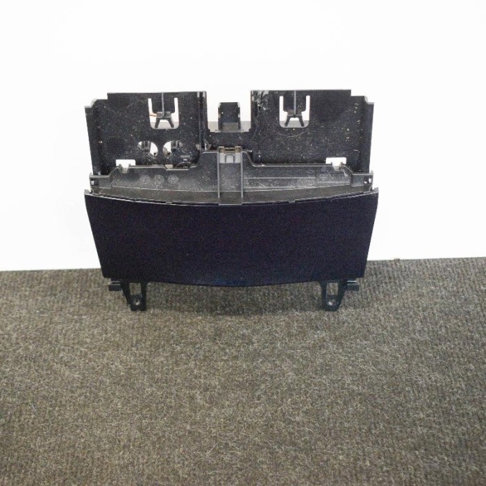 Scrumiera MERCEDES-BENZ C W204 2010 OEM: A2046801350 4208825