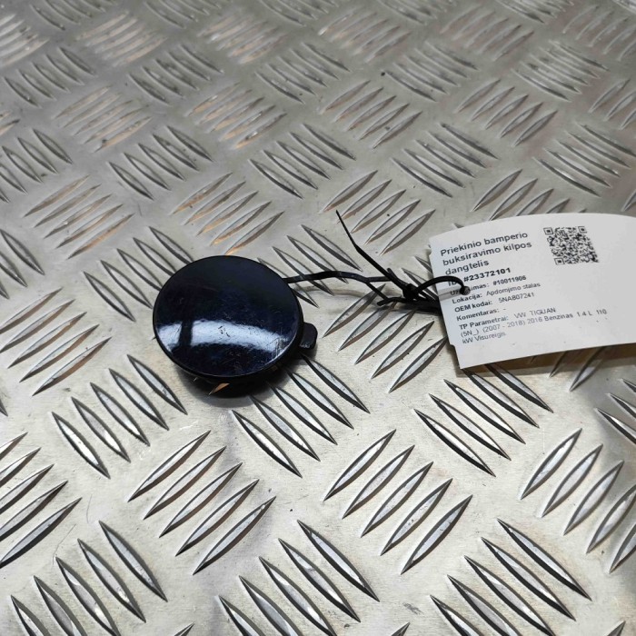 Capac c&acirc;rlig de remorcare bara de protecție față VW TIGUAN AD1 2018 OEM: 5NA807241,5NA807241GRU | 23372101