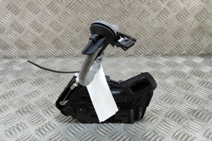 VW PASSAT Variant B8 3G5 2016 OEM: 5TB837016A SKU: 25630539