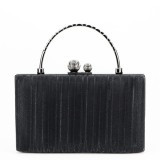Geanta neagra clutch resigilata cu maner BME-622-RESIG