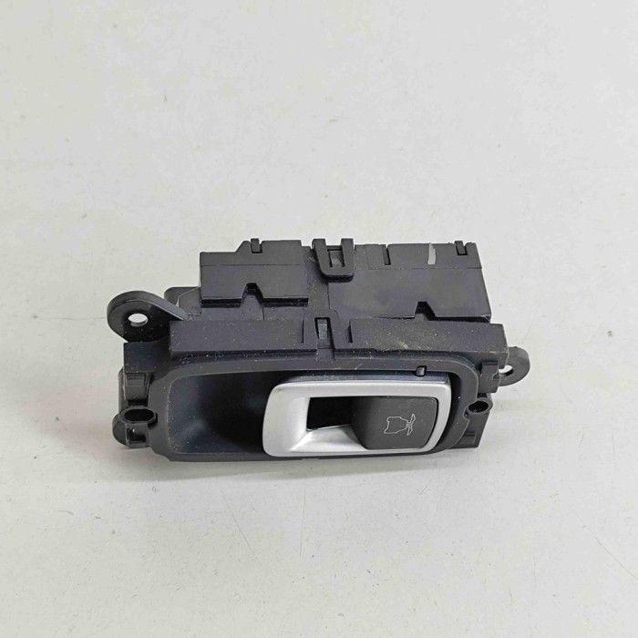 Comutator TESLA MODEL X 2016 OEM: 1038107-02-C 27213198