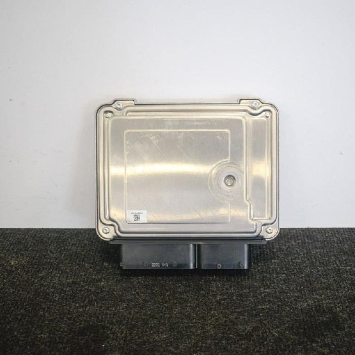 Unitate de control motor AUDI A4 8K2, B8 2012 OEM: 0281017372,03L906018JP,03L906018JL | 4020910