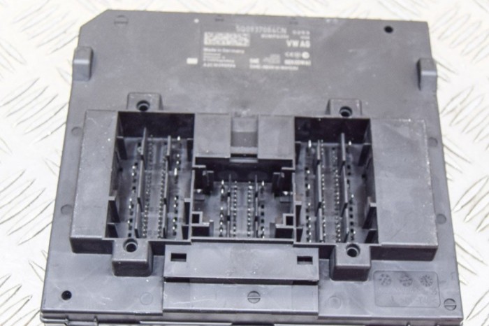 Modul de confort VW T-ROC A11 2018 OEM: 5Q0937084CN,A2C10390904,A2C53394288,BCMPQ37H 12023938