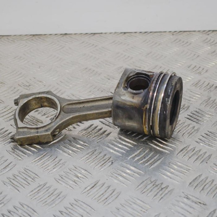 Piston BMW 1 E87 2008 OEM: 7807345 2913703