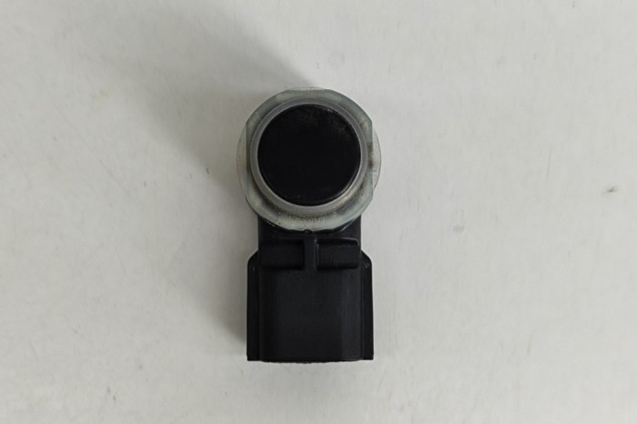 Senzor de parcare față NISSAN JUKE F16 2023 OEM: 284429097R 25587938