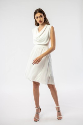 Rochie eleganta in clos, cu drapaj, White Daisy foto