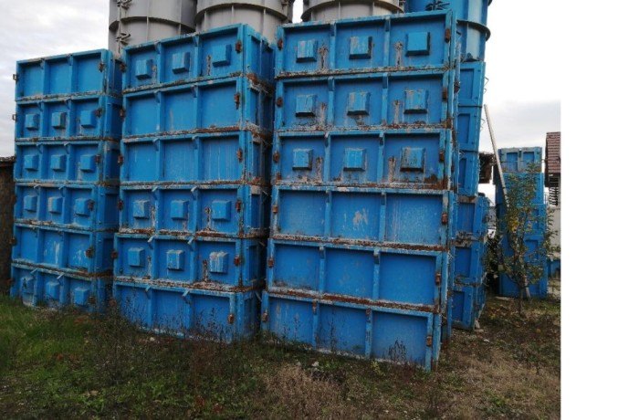 Vand tipare metalice