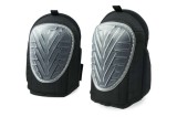 Genunchiera de protectie ofera o amortizare excelenta, reducand riscul de ranire in timpul muncii, designul ergonomic ofera confort si potrivire la ge