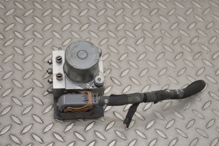 Pompa ABS PEUGEOT RCZ 2010 OEM: 0205251230,9666957480 17642394