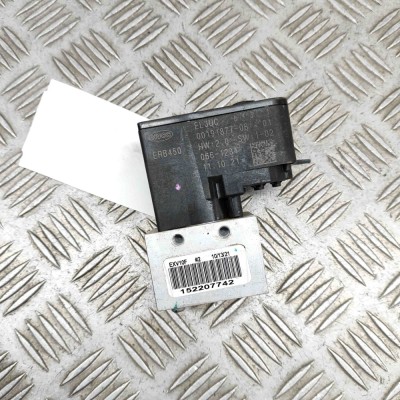 Supapa de expansiune aer condiționat PORSCHE Taycan 2021 OEM: 4M0816682E,VE4A0F5N1B 23954436 foto