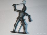 bnk jc Figurine de plastic - Koho - cavaler cu topor